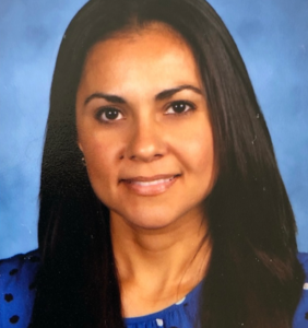 Smiling headshot of teacher Yanira Ayala